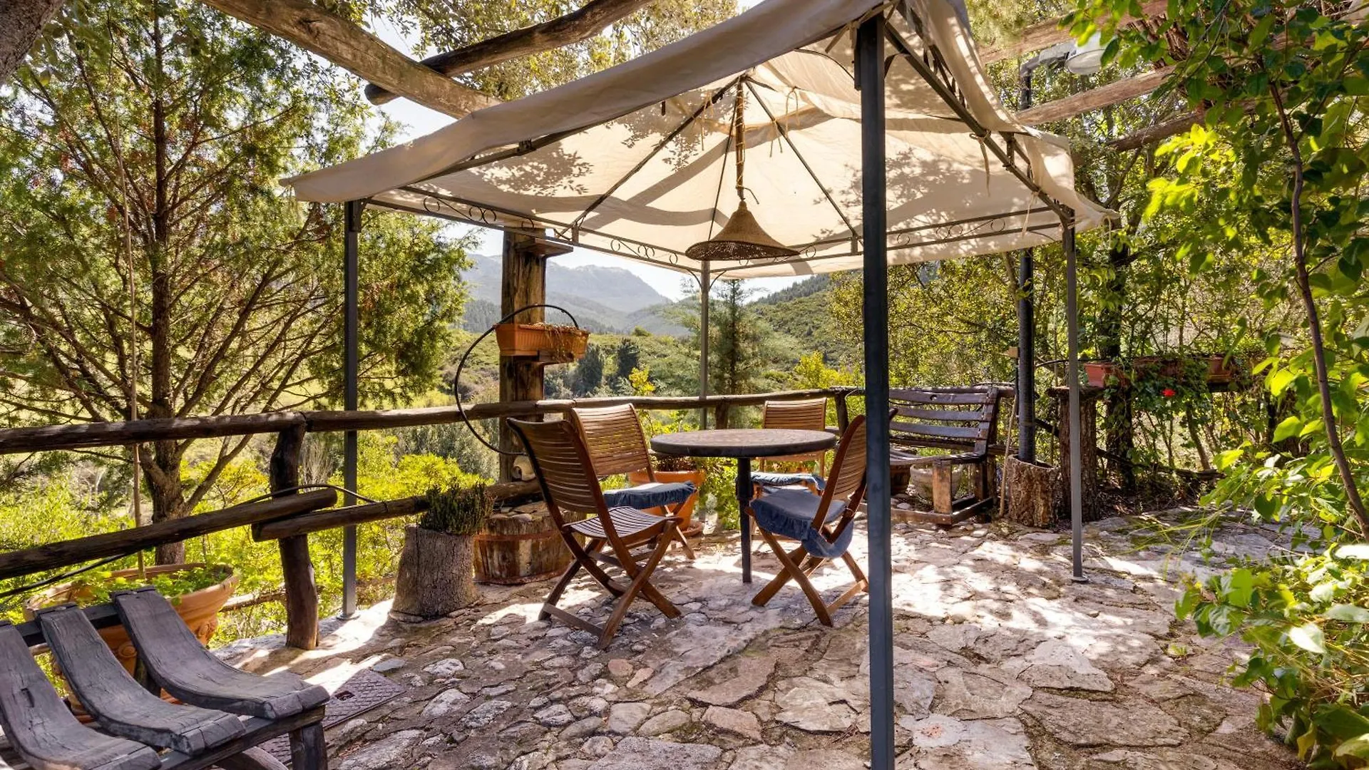 Villa Orgoai Orgosolo 0*,
