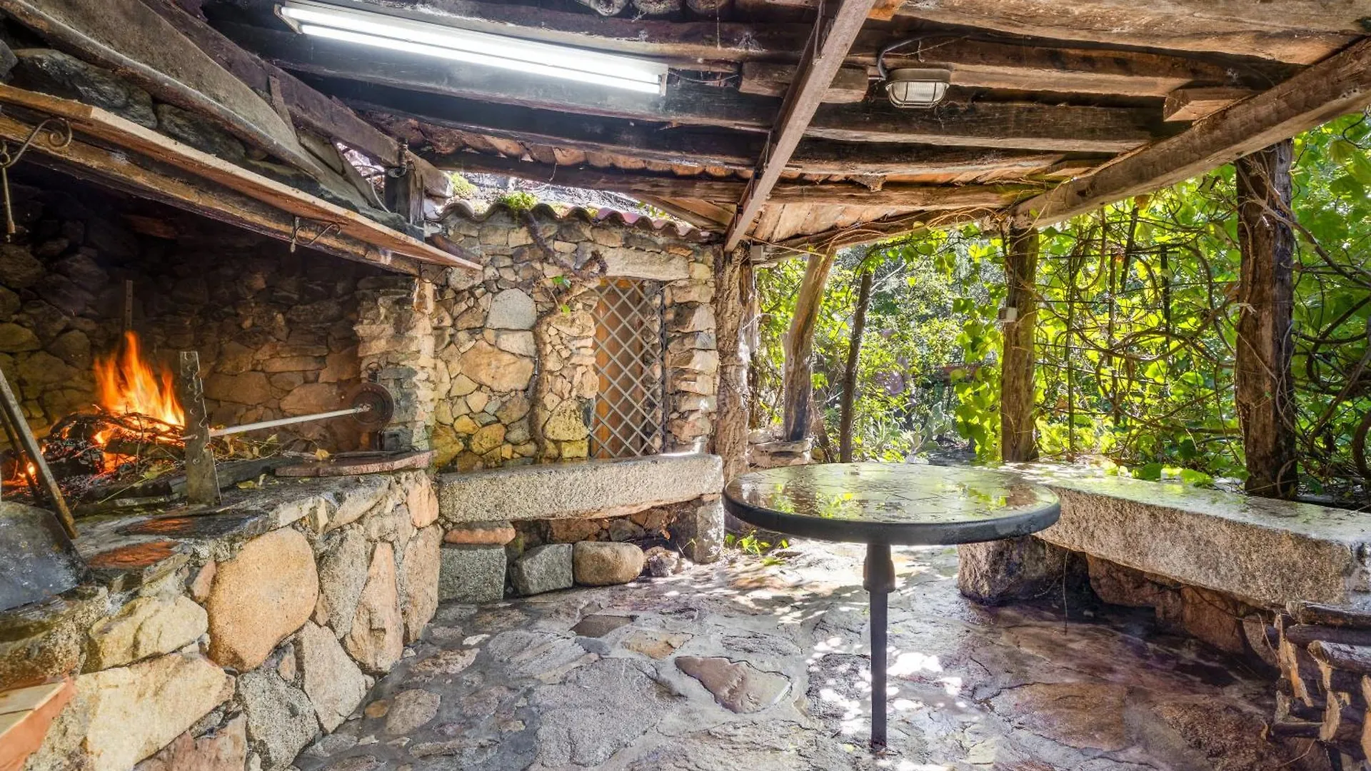 Villa Orgoai Orgosolo 0*,  Itálie